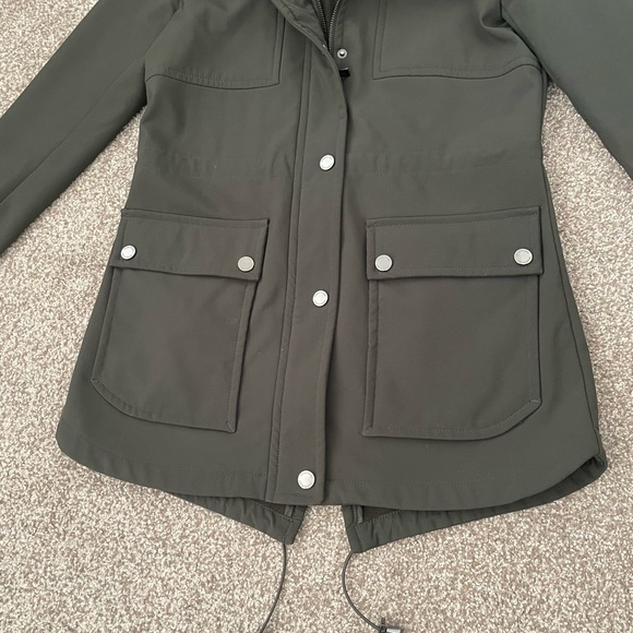 Kenneth Cole Trench Coat - Picture 3 of 6